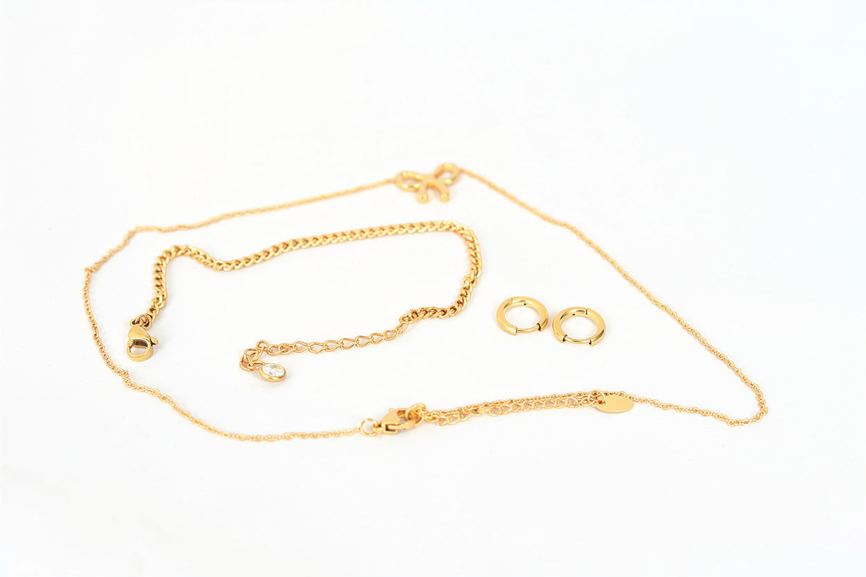 Bowknot necklace